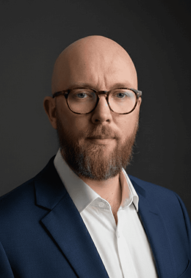 Gareth Sephton, Director